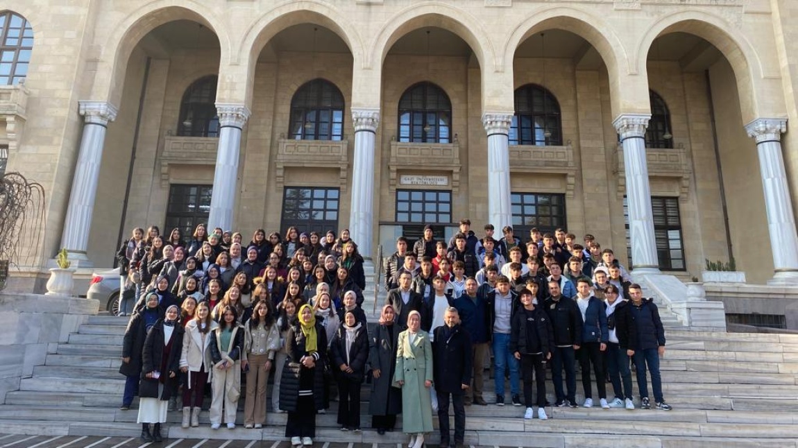 12. Sınıf Öğrencilerimize Ankara Üniversiteleri Tanıtım Gezisi